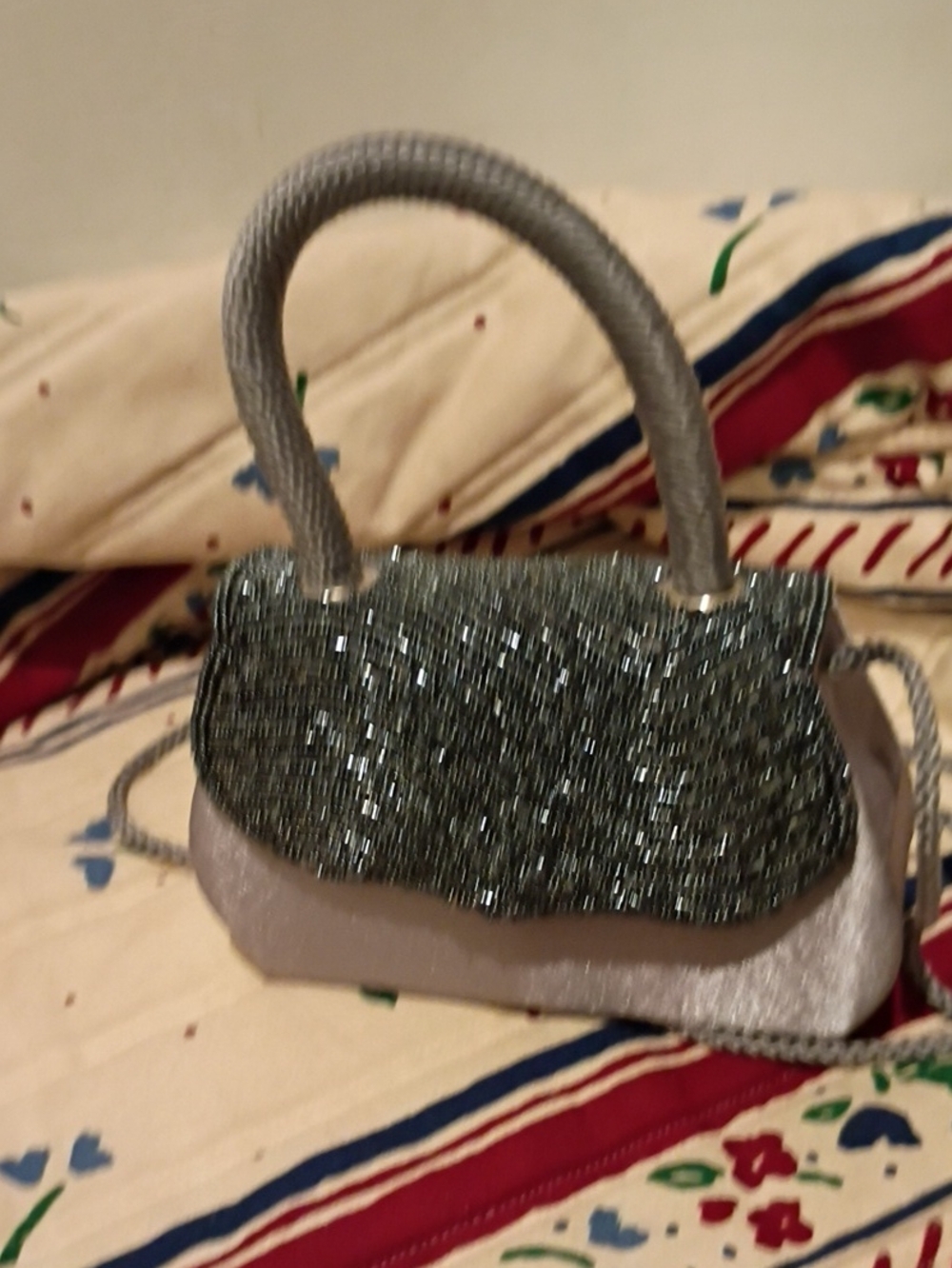 Sparkle Top-Handle Evening Bag in Silver Gray